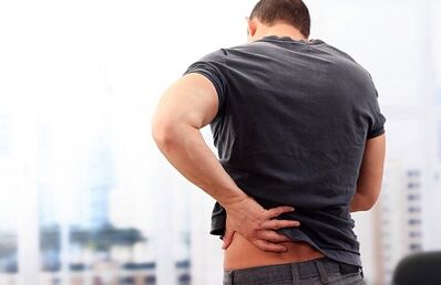 How is chronic prostatitis manifest